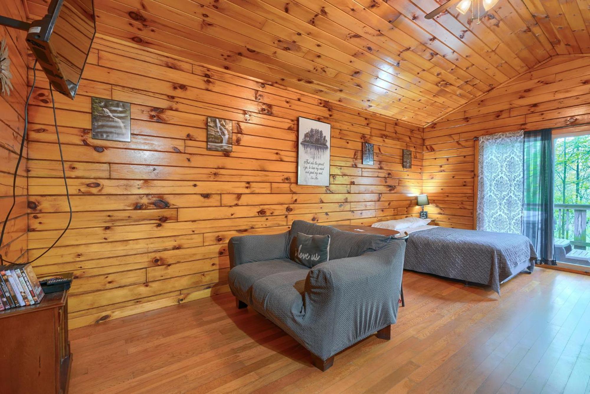 Blue Rose Cabins - Wildwoods Cabin Logan Kültér fotó